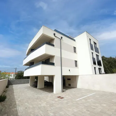 Dalmatino شقة بيتريتْشاني